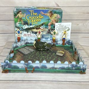 VTG The Crocodile Hunter Board Game 1999 Milton Bradley Steve Irwin - For Parts